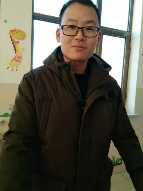 品上男人的第一张照片--泰安相亲服务中心