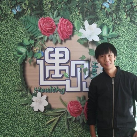 影视人~混爷张的第一张照片--泰安相亲服务中心