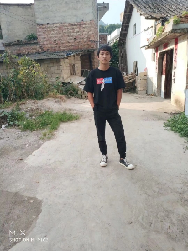 活活该的第一张照片--泰安相亲服务中心