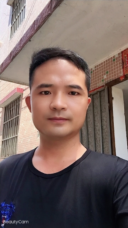 言飞的第二张照片--泰安相亲服务中心
