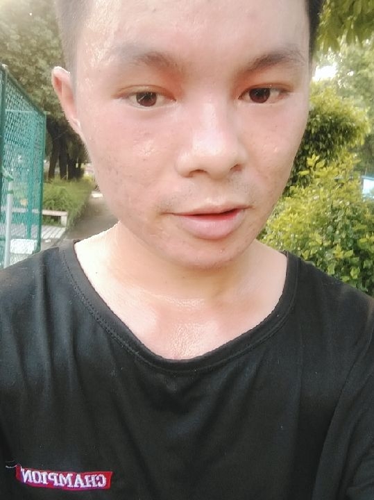 楠呐的第二张照片--泰安相亲服务中心