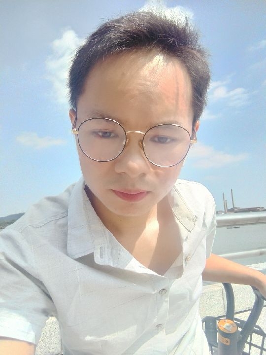 楠呐的第三张照片--泰安相亲服务中心
