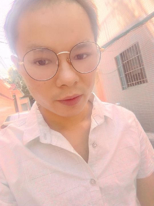 楠呐的第四张照片--泰安相亲服务中心