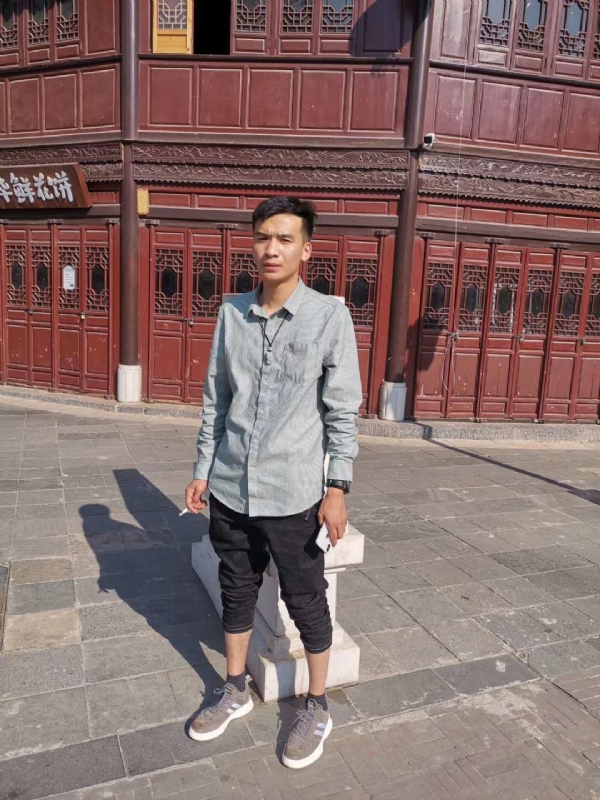 刘方的第一张照片--泰安相亲服务中心