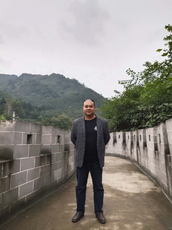 玉竹的第一张照片--泰安相亲服务中心