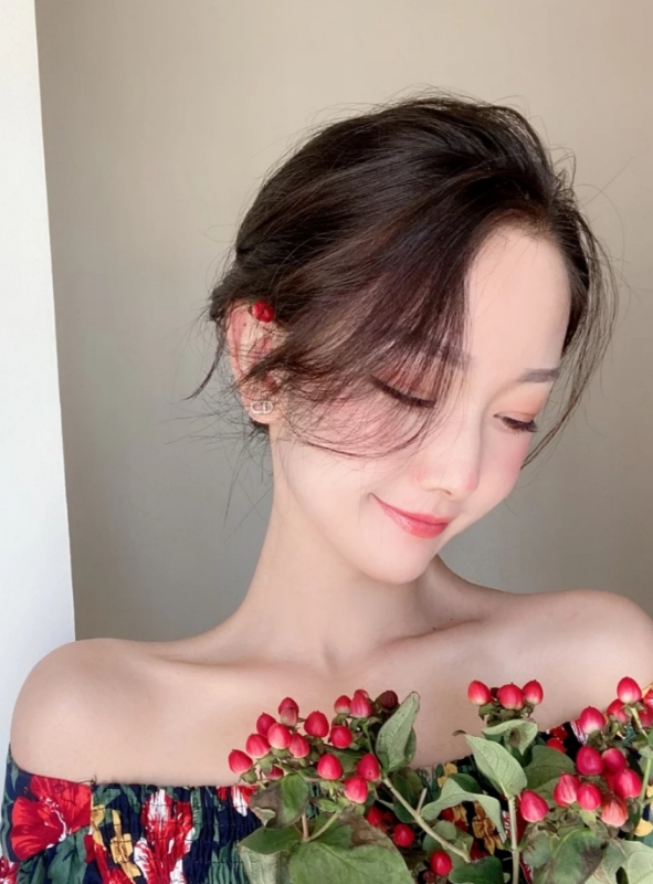 小诗vanessa的第二张照片--泰安相亲服务中心