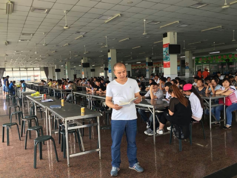 人在旅途的第二张照片--泰安相亲服务中心
