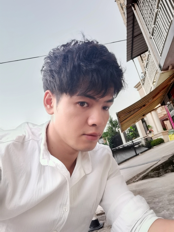 幕后老板的第一张照片--泰安相亲服务中心