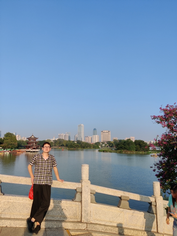 萍水相逢晏的第一张照片--泰安相亲服务中心