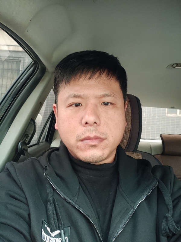 田立城的第一张照片--泰安相亲服务中心