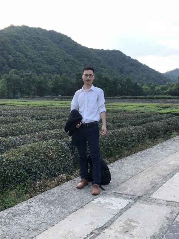 盛夏果实的第一张照片--泰安相亲服务中心