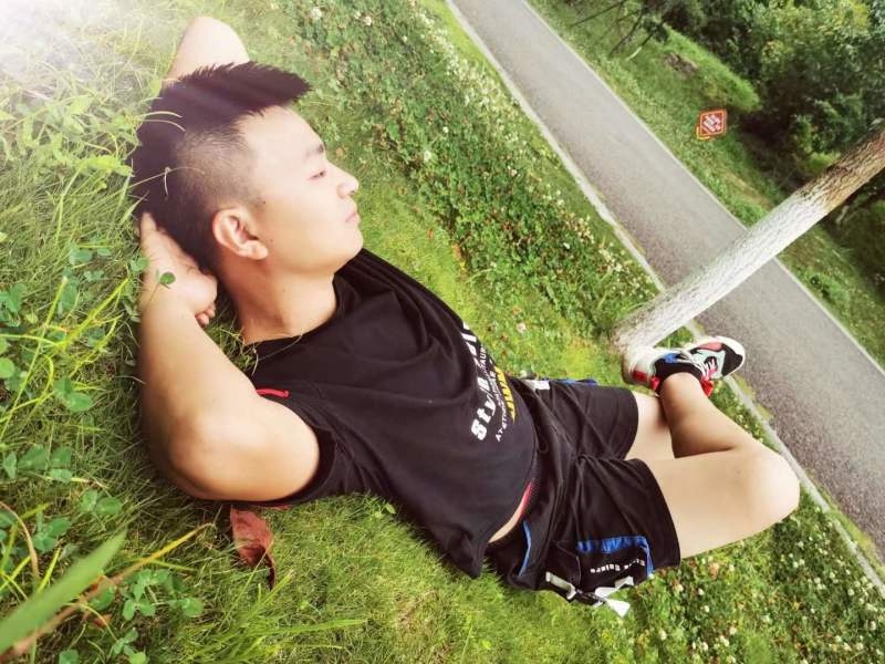 危笑的第一张照片--泰安相亲服务中心