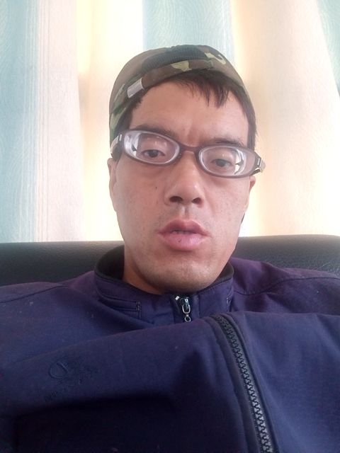 等待有缘人的第一张照片--泰安相亲服务中心