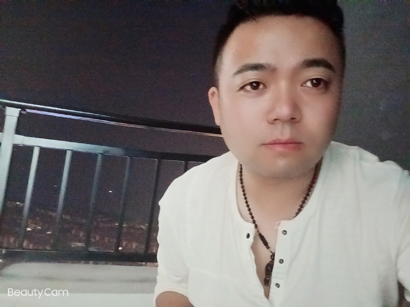 可么嗯哼的第一张照片--泰安相亲服务中心