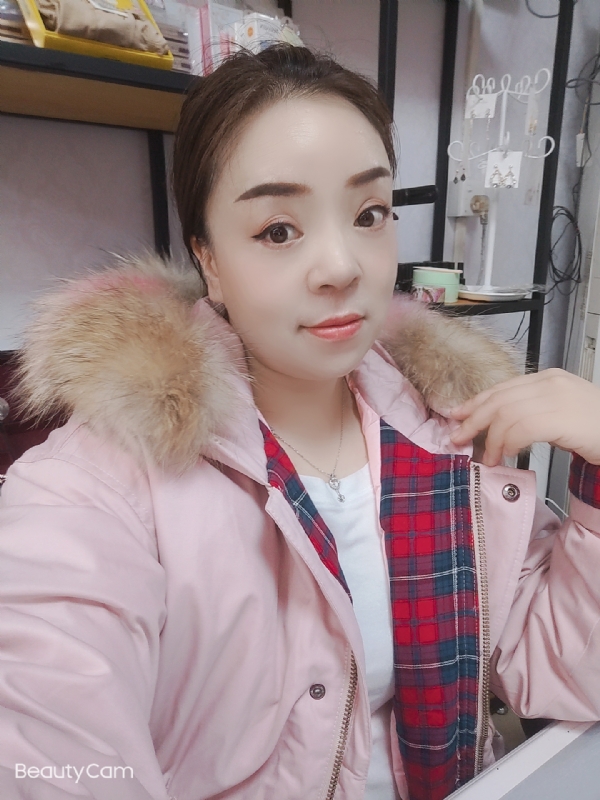 爱雨的第一张照片--泰安相亲服务中心