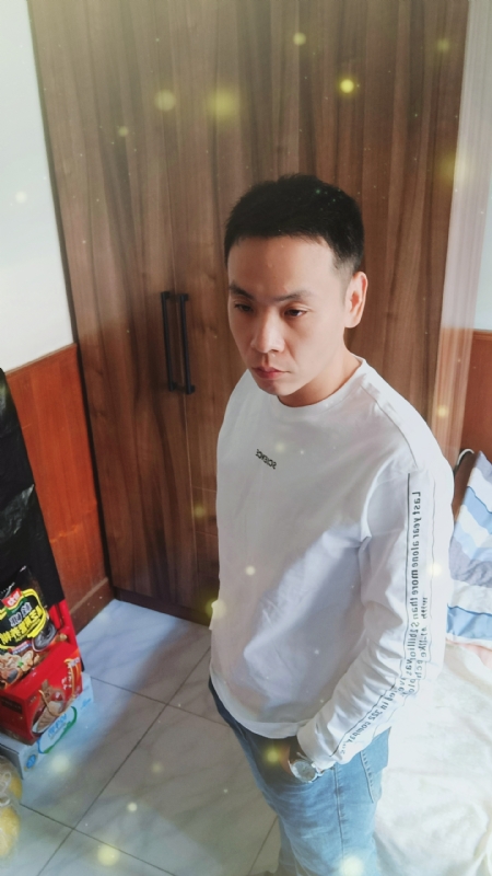 没有蜡笔的小航的第三张照片--泰安相亲服务中心
