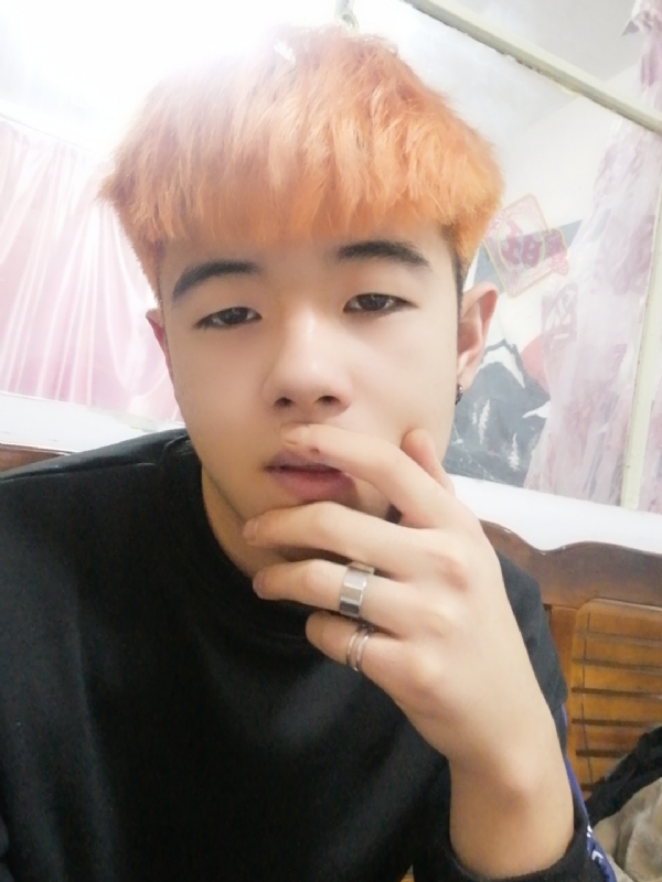 钟宇诗的第一张照片--泰安相亲服务中心