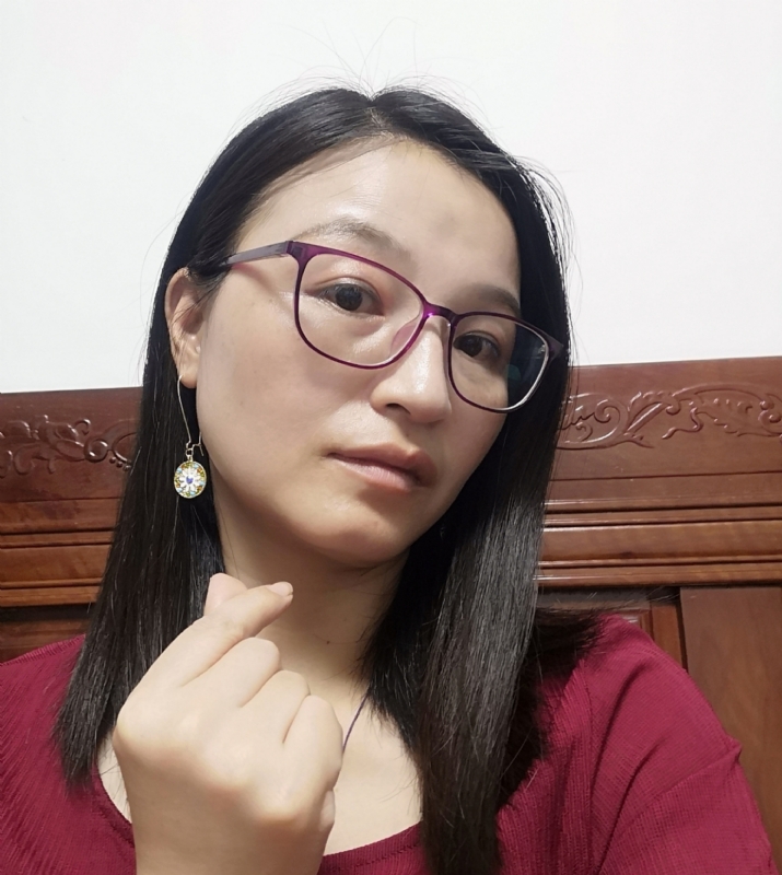 妹叮的第一张照片--泰安相亲服务中心