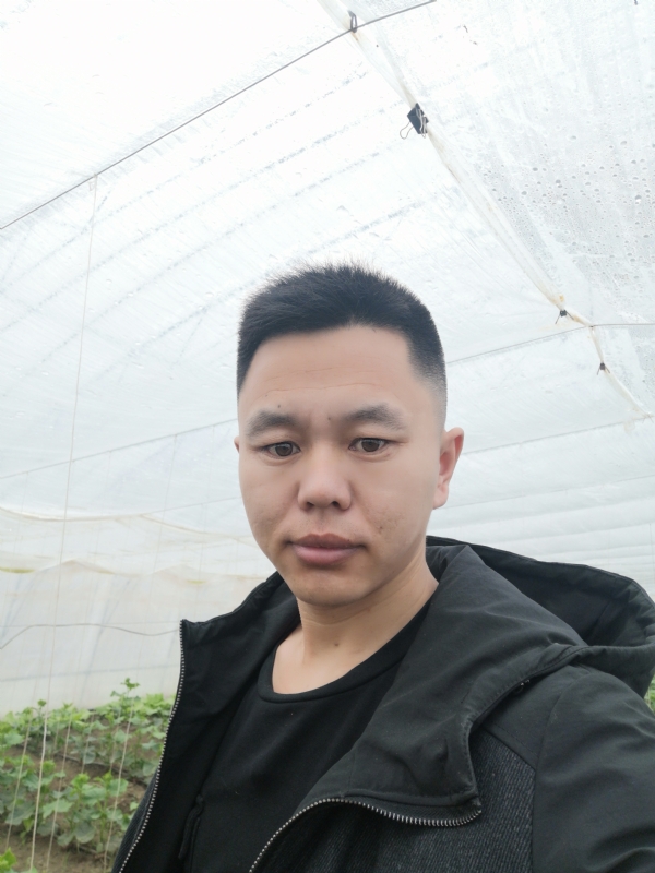 宇成的第一张照片--泰安相亲服务中心