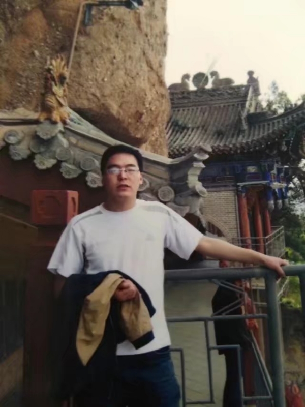 情迷海棠的第一张照片--泰安相亲服务中心