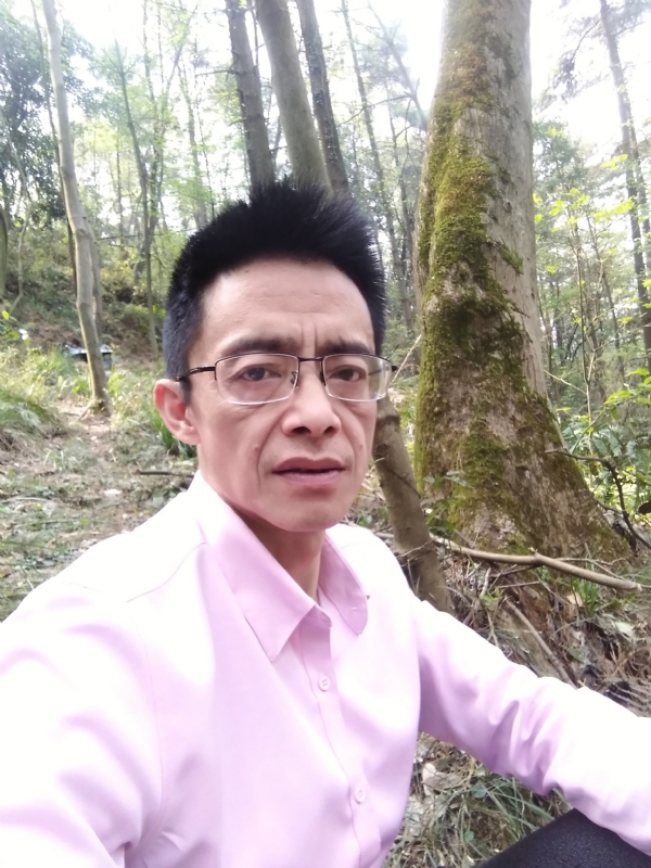 吴彬的第一张照片--泰安相亲服务中心