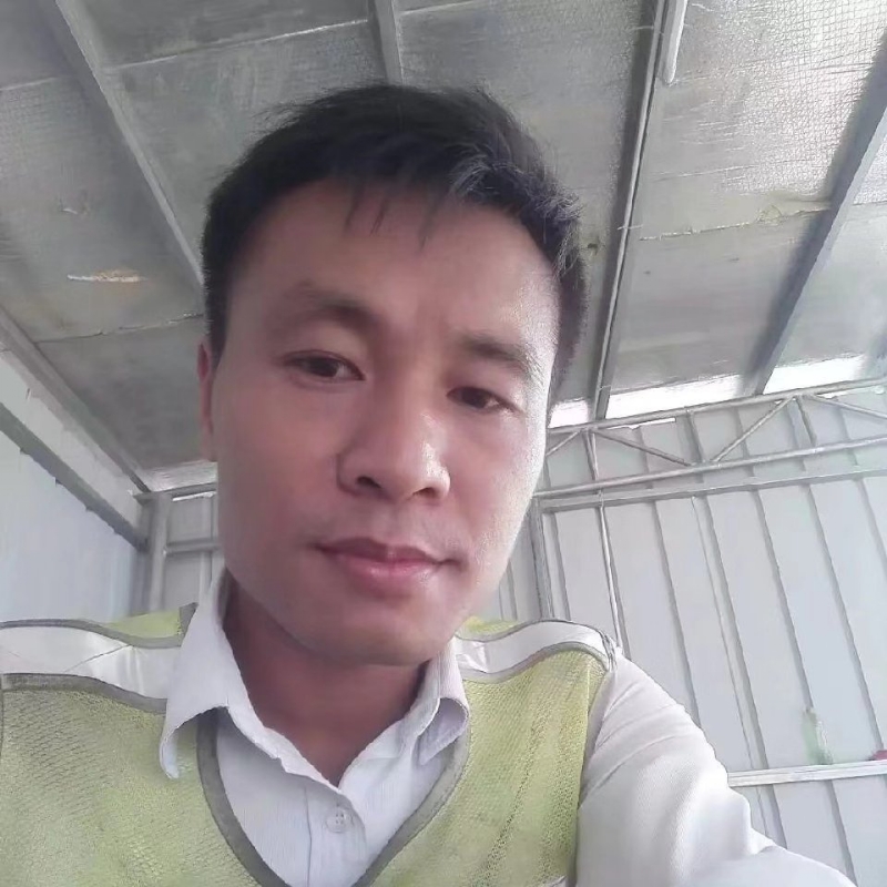 小马哥的第一张照片--泰安相亲服务中心