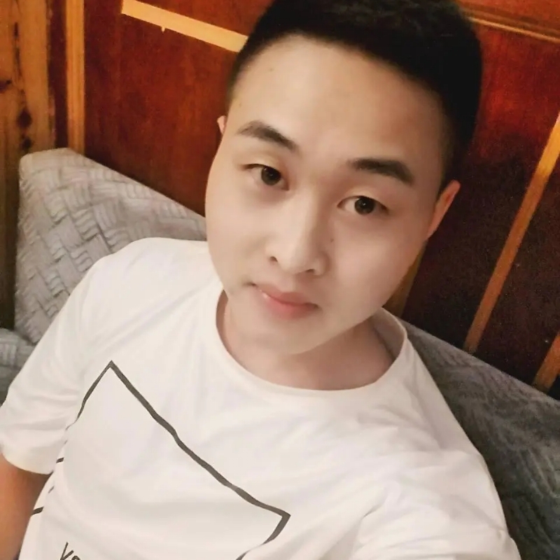娃娃脸小爸爸的第一张照片--泰安相亲服务中心