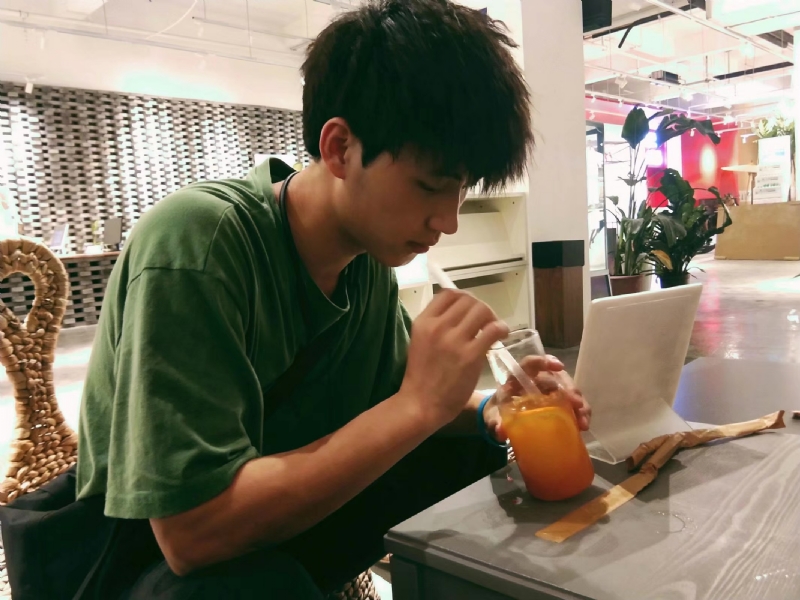 一花一世界的第二张照片--泰安相亲服务中心