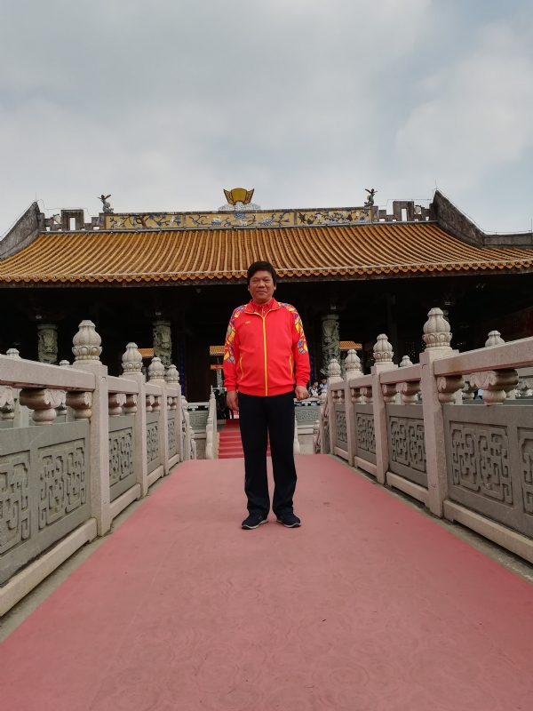 红尘老生的第一张照片--泰安相亲服务中心