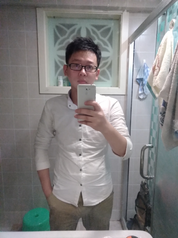 花谢魂伤的第三张照片--泰安相亲服务中心