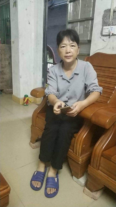 浮萍的第一张照片--泰安相亲服务中心