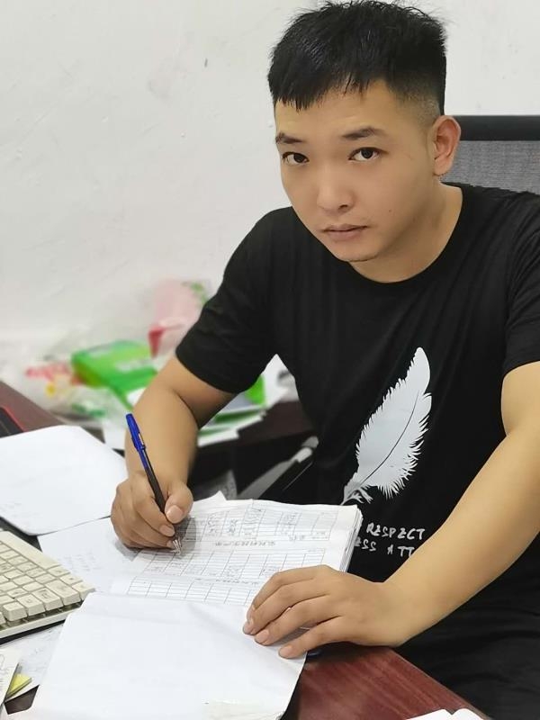 寻找另一伴的第一张照片--泰安相亲服务中心