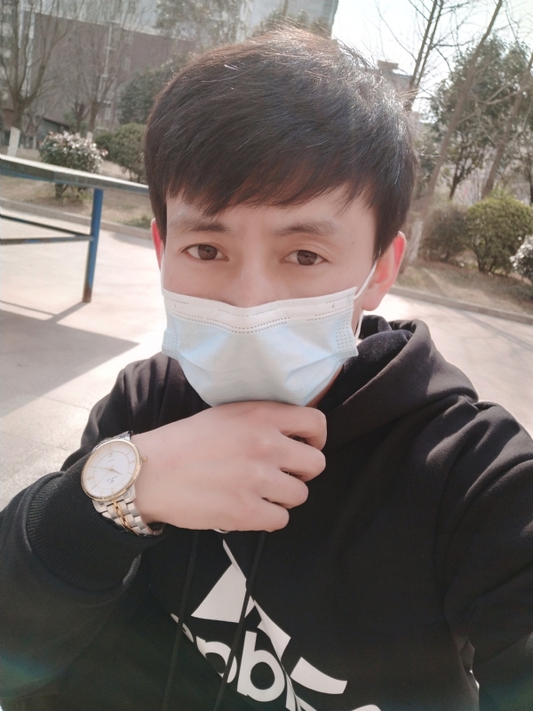 简单的幸福的第一张照片--泰安相亲服务中心