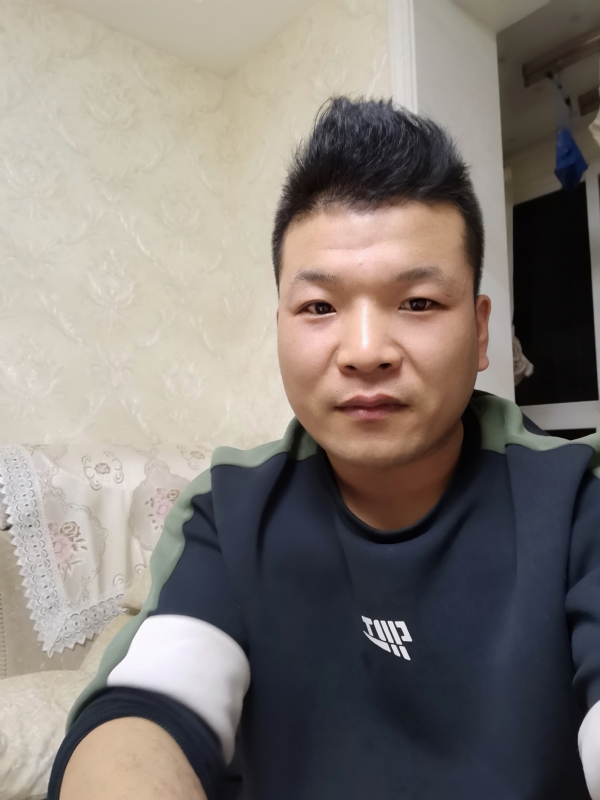 小猪猪的第一张照片--泰安相亲服务中心