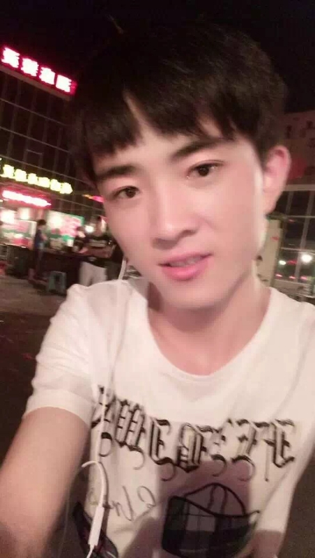 小先生的第一张照片--泰安相亲服务中心