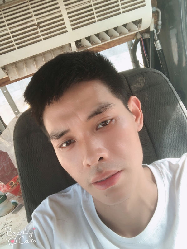 小董的第一张照片--泰安相亲服务中心