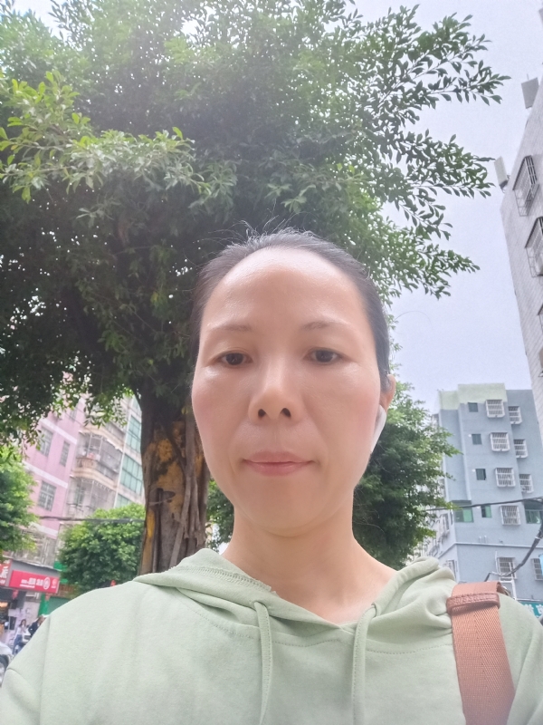 容容的第一张照片--泰安相亲服务中心
