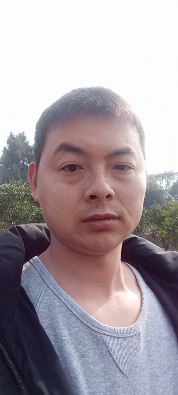 亲亲抱抱我爱你的第一张照片--泰安相亲服务中心