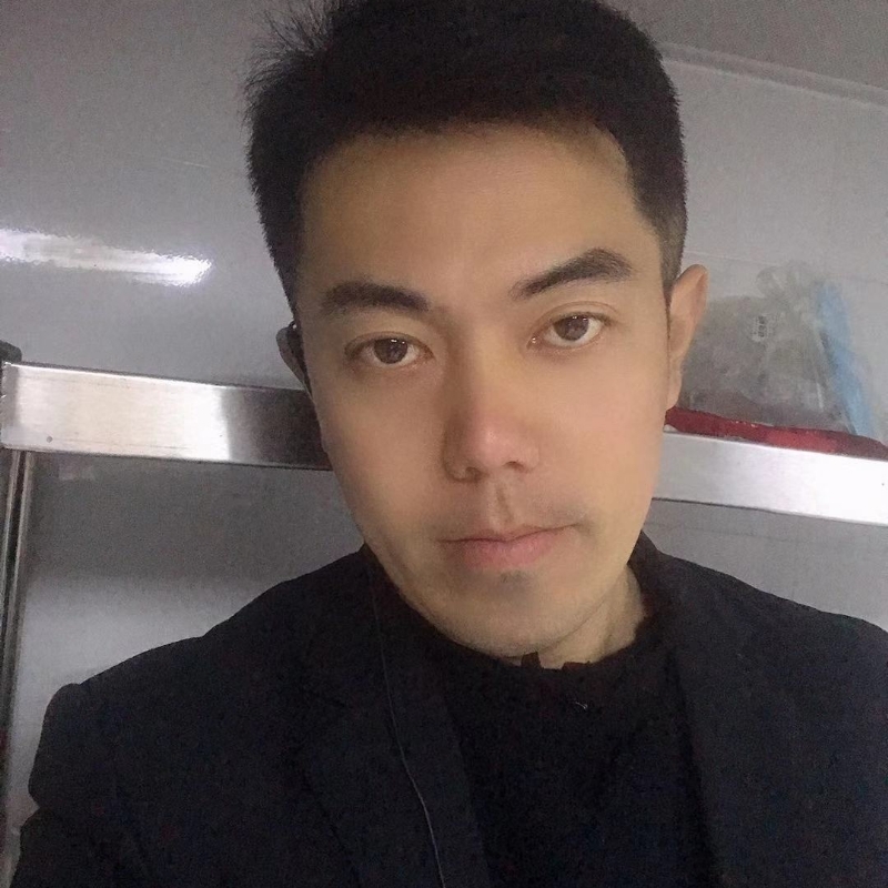 李龙的第二张照片--泰安相亲服务中心