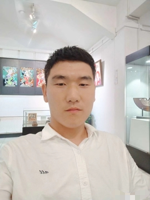 自律人生的第一张照片--泰安相亲服务中心
