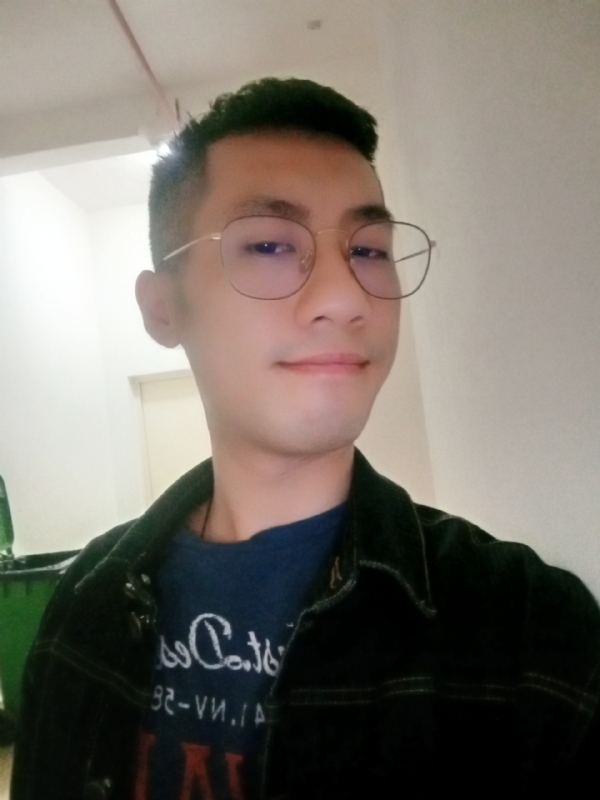 赫兹的第一张照片--泰安相亲服务中心