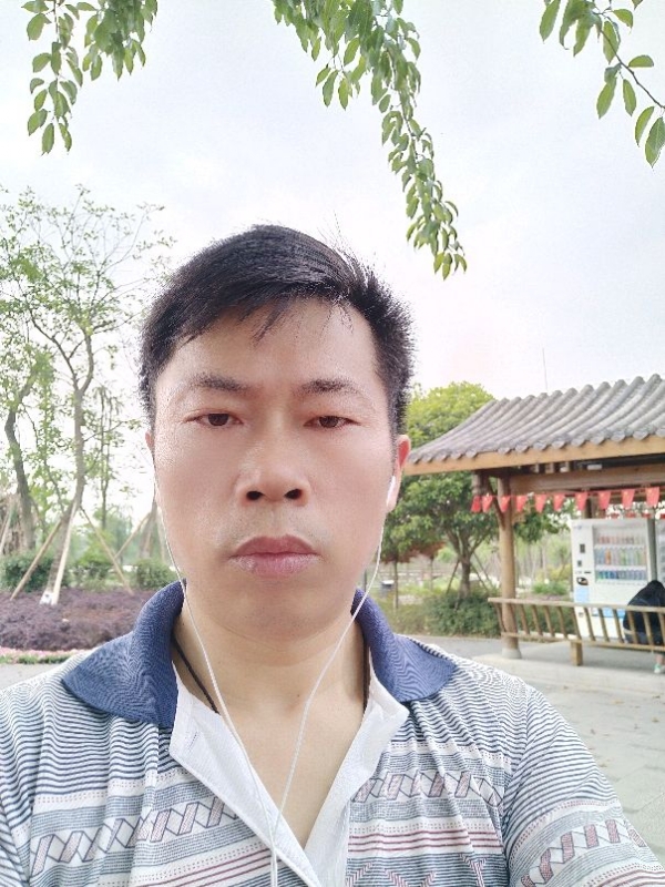 一个人的孤单的第一张照片--泰安相亲服务中心