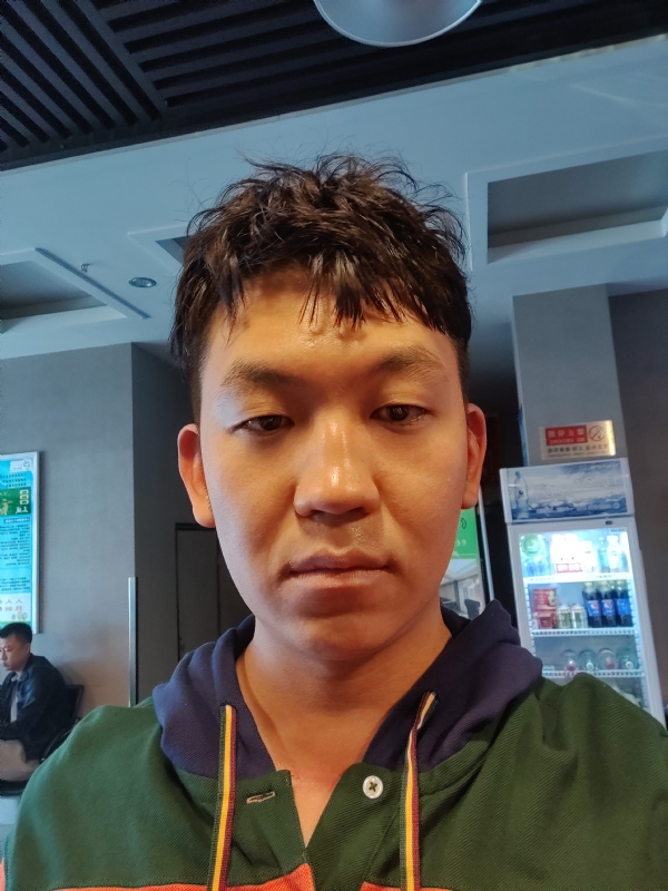 文哈哈的第一张照片--泰安相亲服务中心