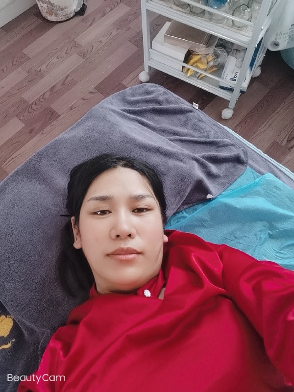 枫叶的第一张照片--泰安相亲服务中心