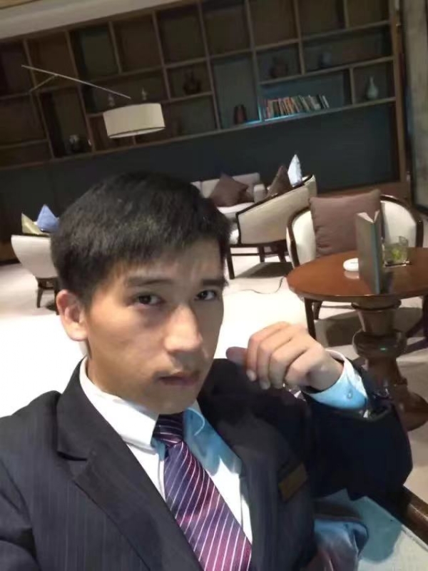 一条孤独的鱼的第二张照片--泰安相亲服务中心