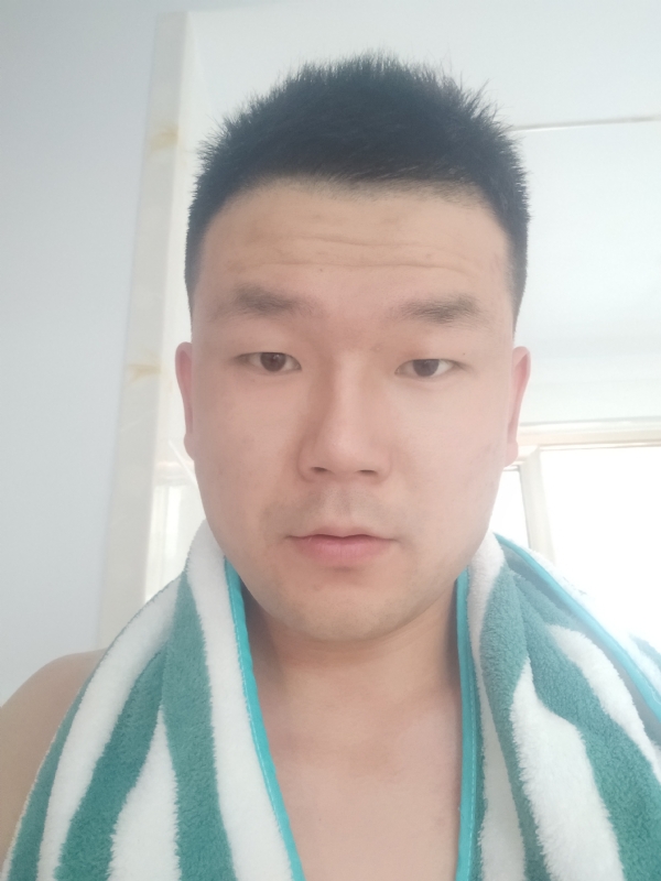 海滨的第一张照片--泰安相亲服务中心