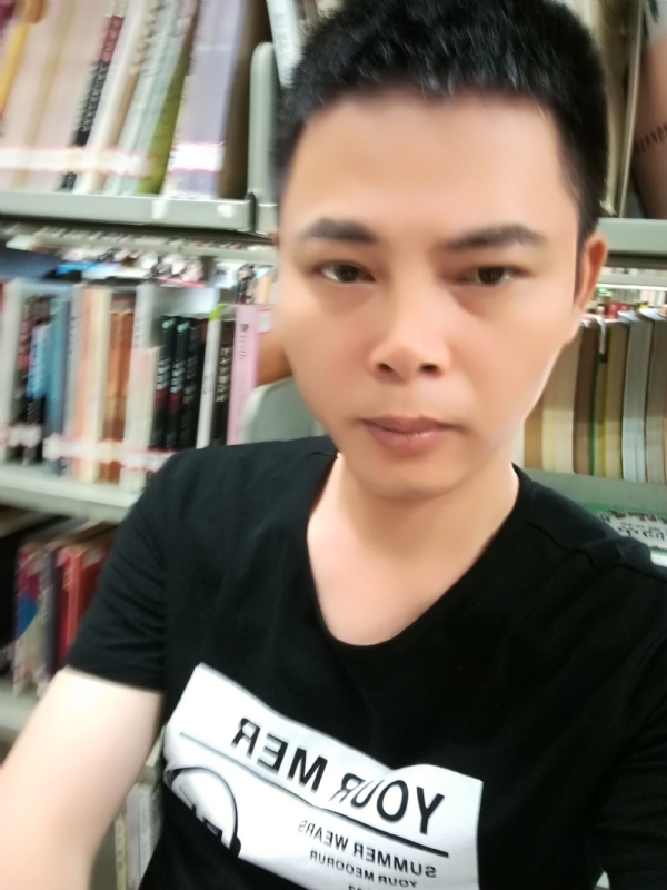青青子衿的第一张照片--泰安相亲服务中心
