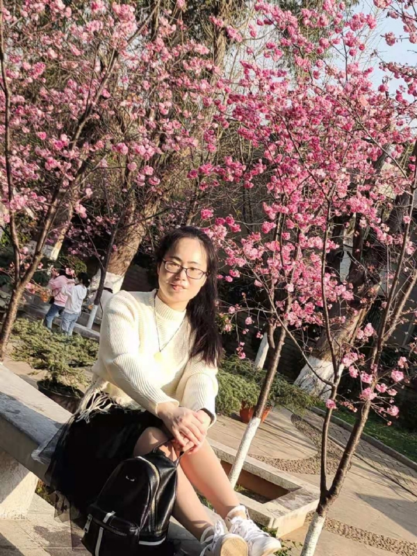 Nancy的第一张照片--泰安相亲服务中心