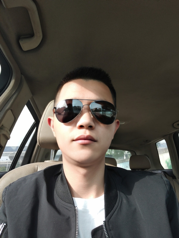 葛先生的第二张照片--泰安相亲服务中心