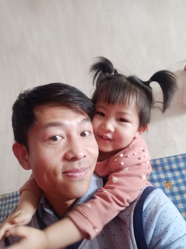 东京塔的第一张照片--泰安相亲服务中心